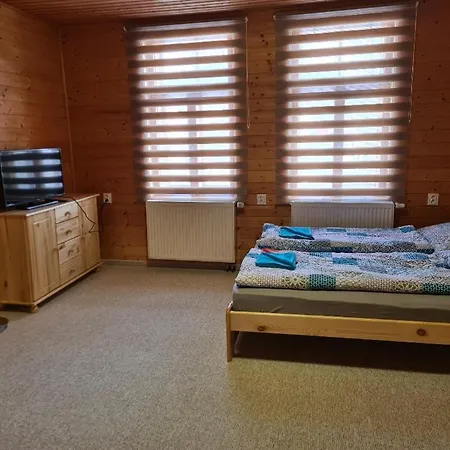 Horsky U Splavu Guest house 3*